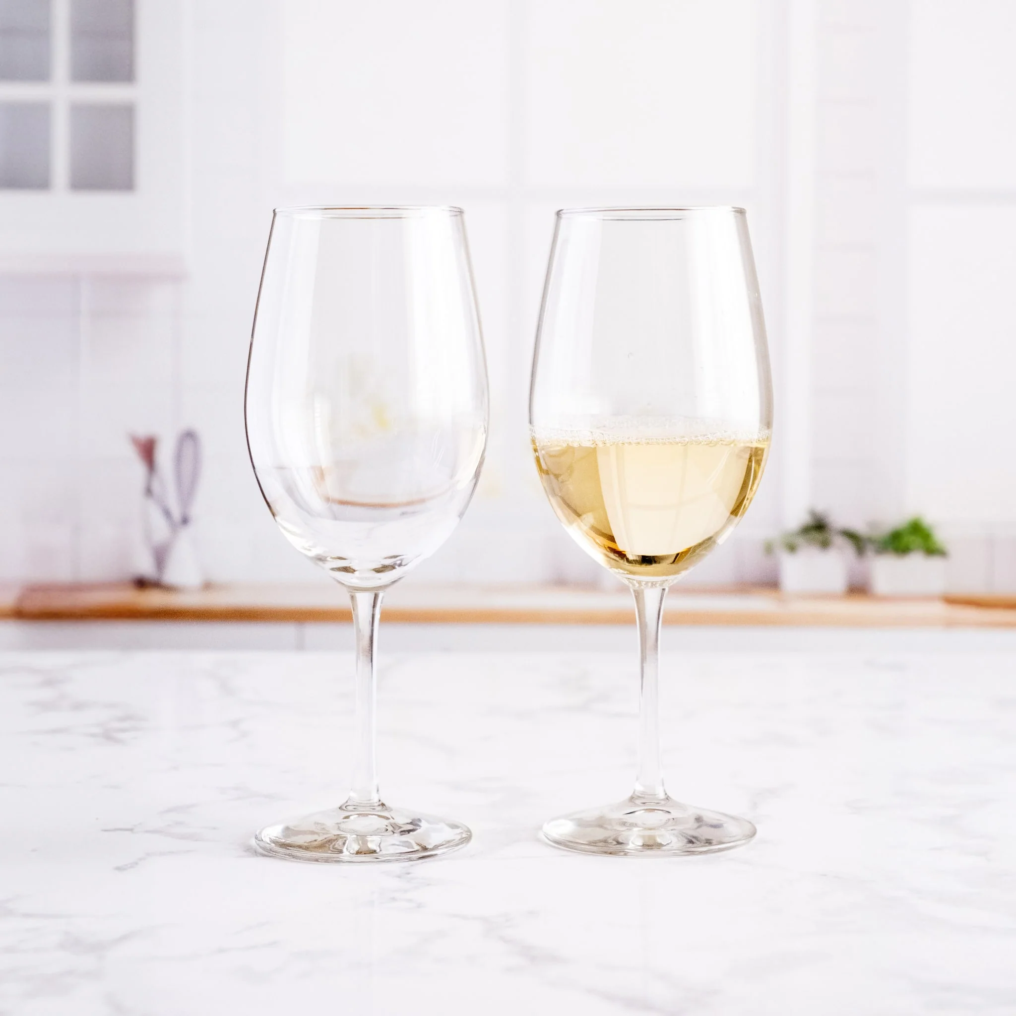 Libbey Vineyard Reserve 8 Piece Wine Glass Party Set for Chardonnay and Merlot/Bordeaux
