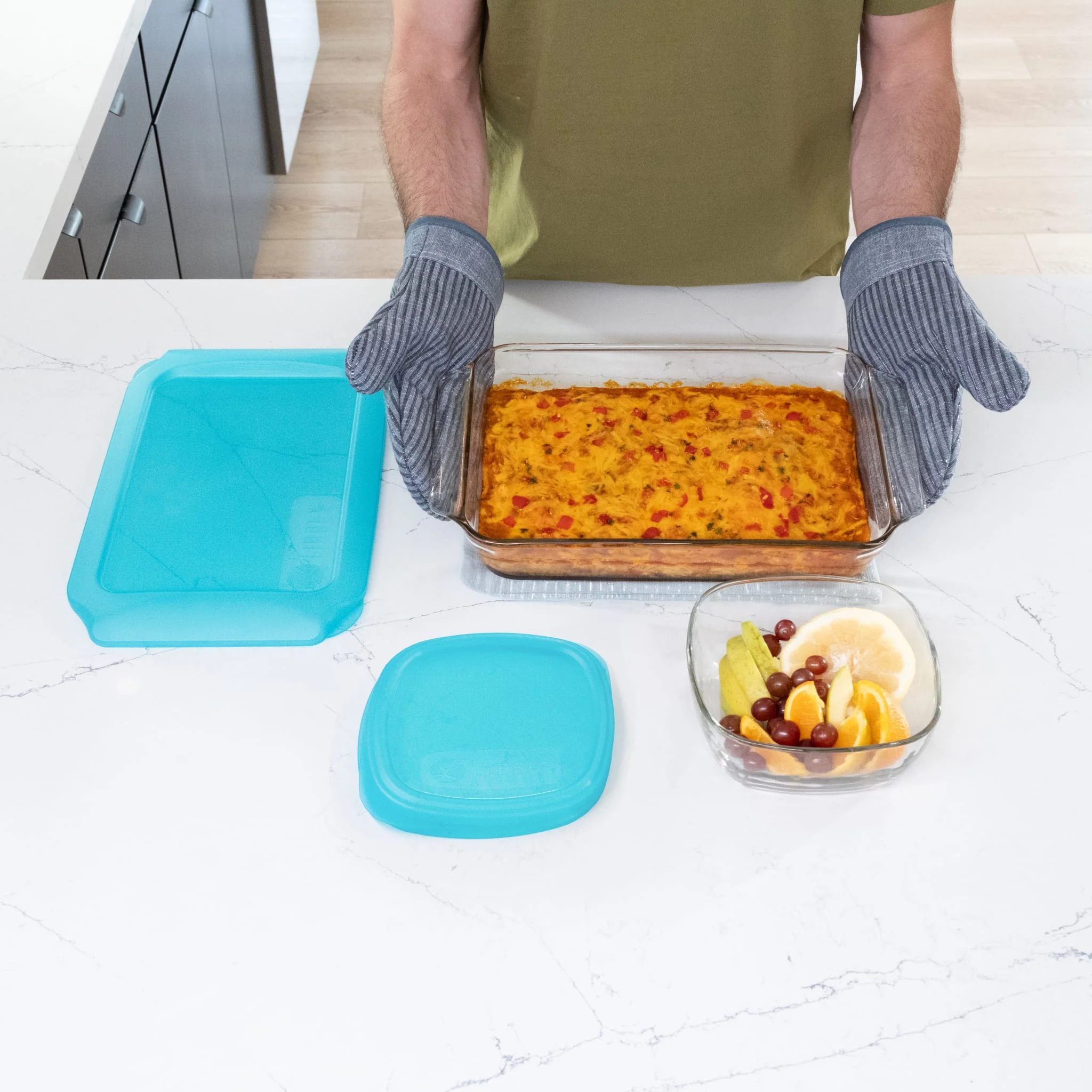 Libbey Baker’s Premium Bake & Store 4 Piece Glass Set with 9x13 Baking Dish and 6 Cup Storage Container with Blue Plastic Lids