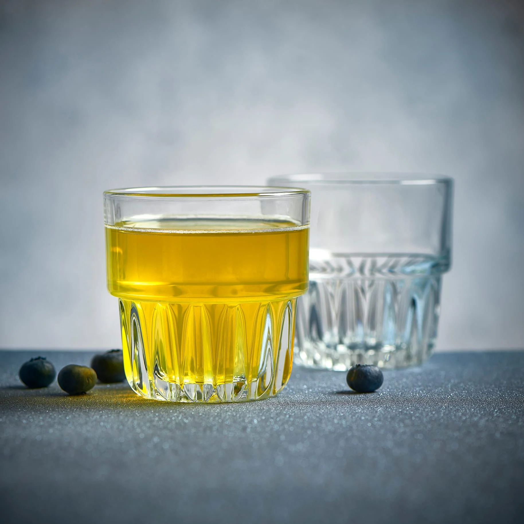 Libbey Everest 可叠放 12 件混合玻璃饮品杯具套装