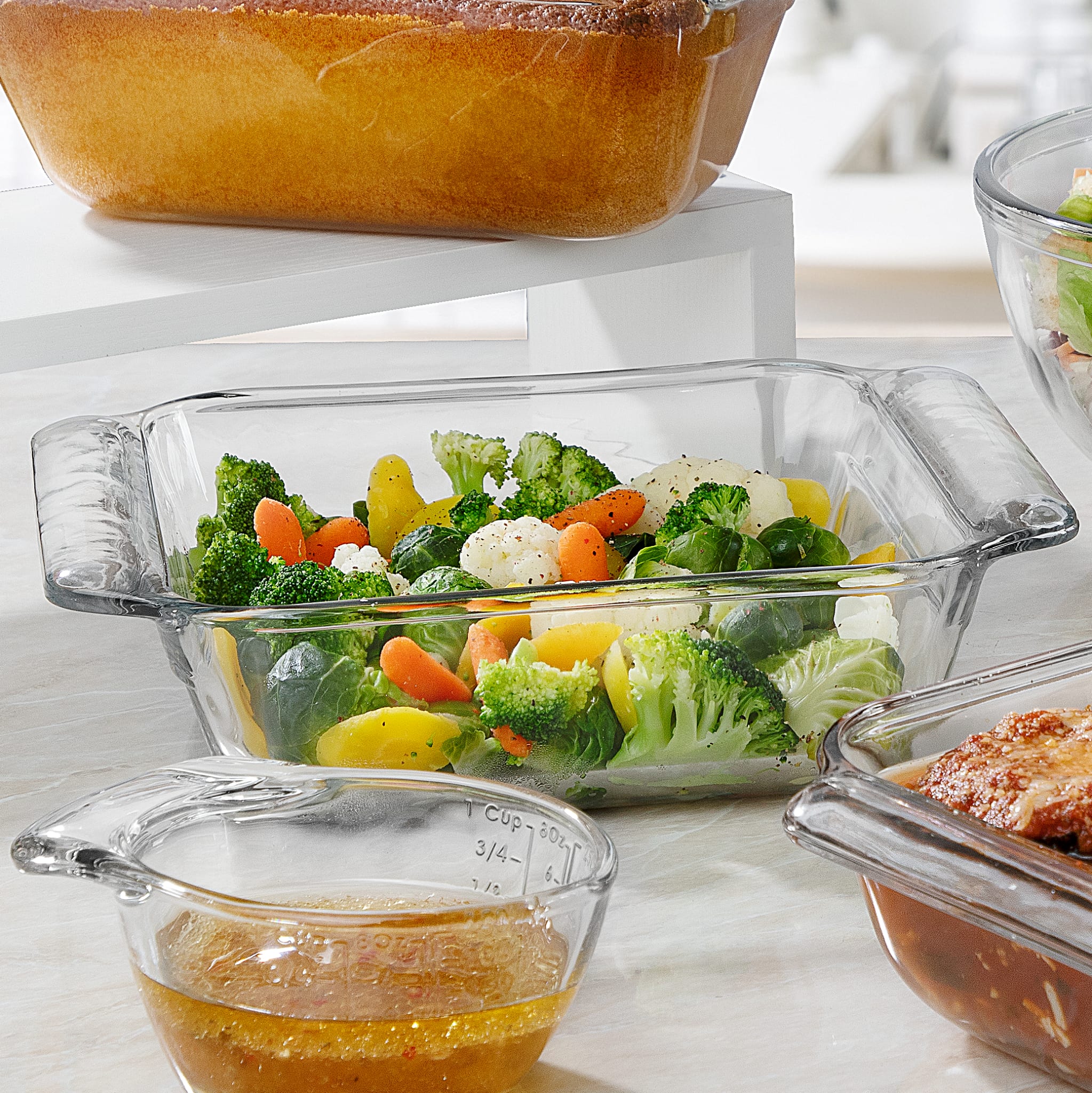 Libbey Baker’s Premium 8x8 Inch Glass Baking Dish Set of 2 with Lids, Stackable Bakeware with GreatGrip Handles, Durable Covered Square Dishes