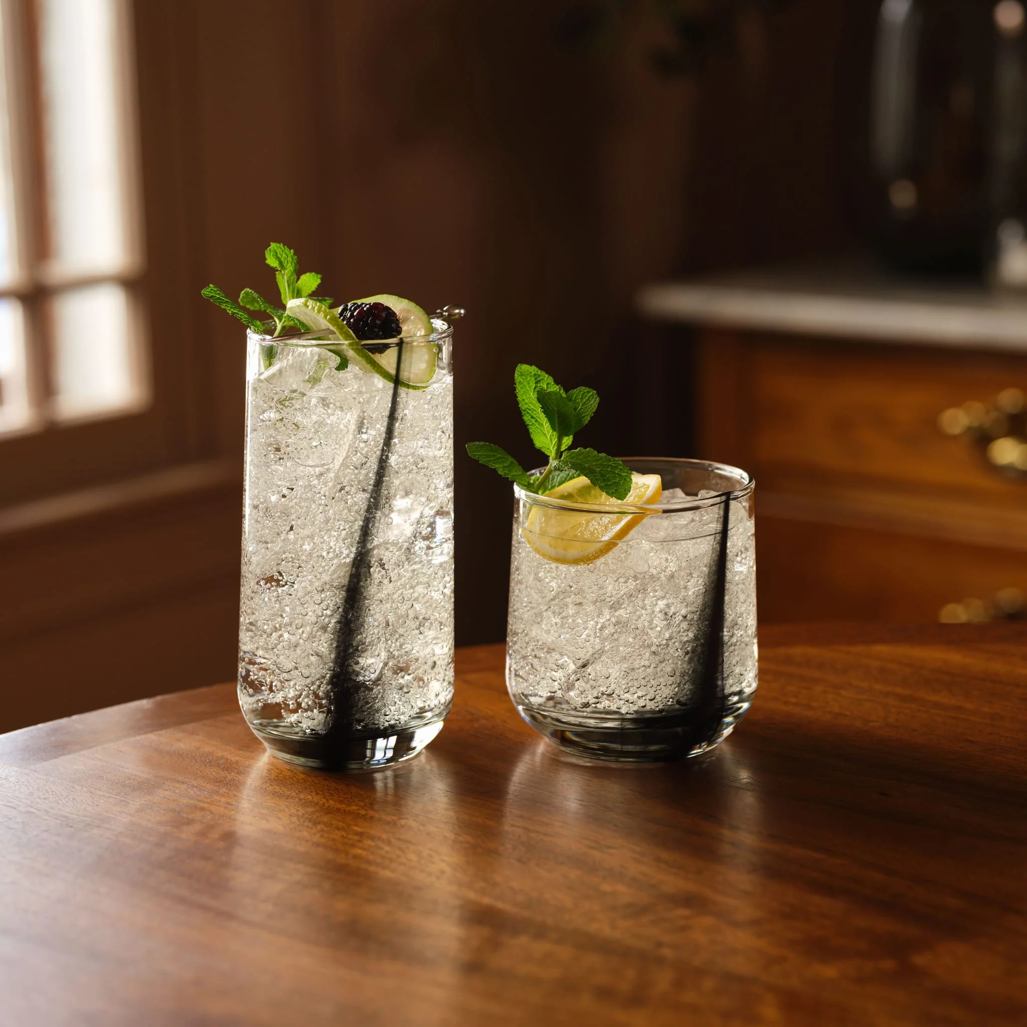 Libbey Ascent Black Ribbon 16 件套平底杯与岩石杯套装